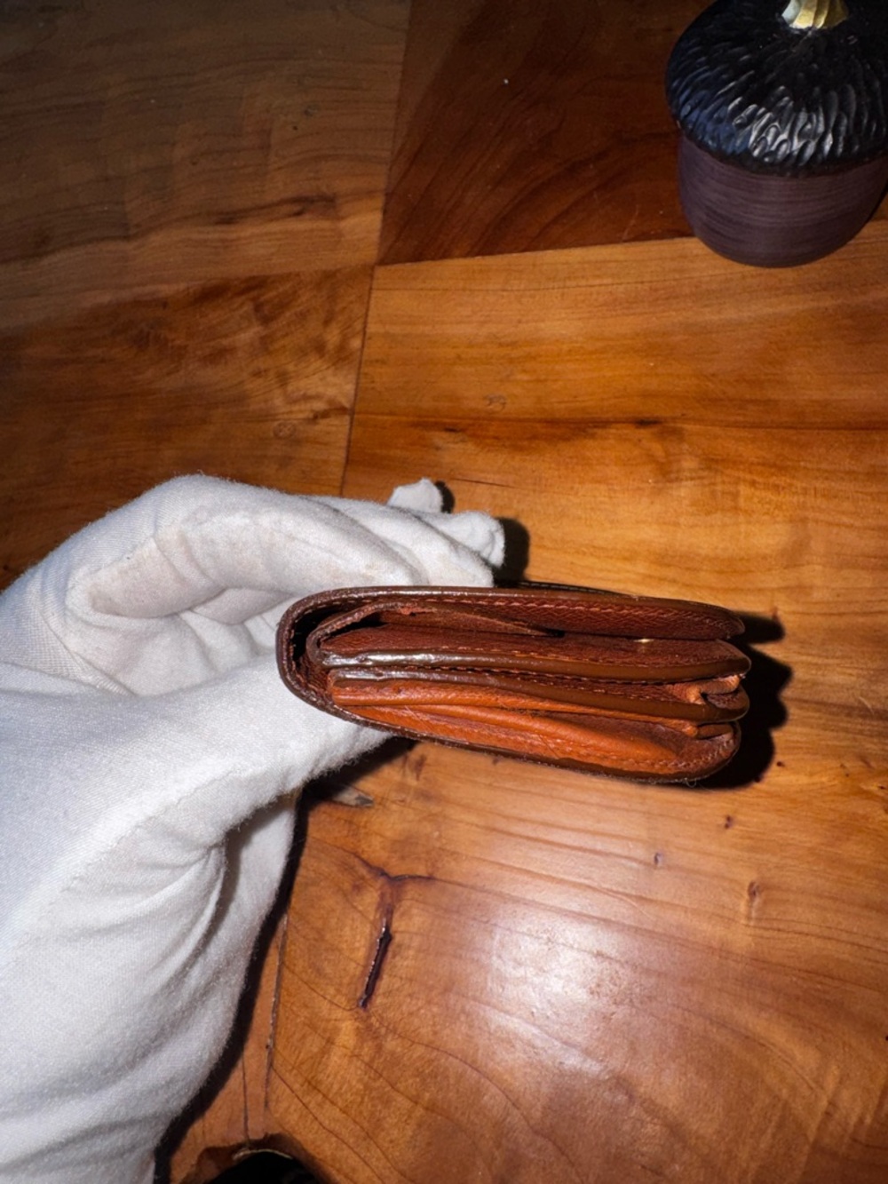 Louis Vuitton
LV Monogram Coated Canvas Pochette Porte-Monnaie - Picture 5 of 12